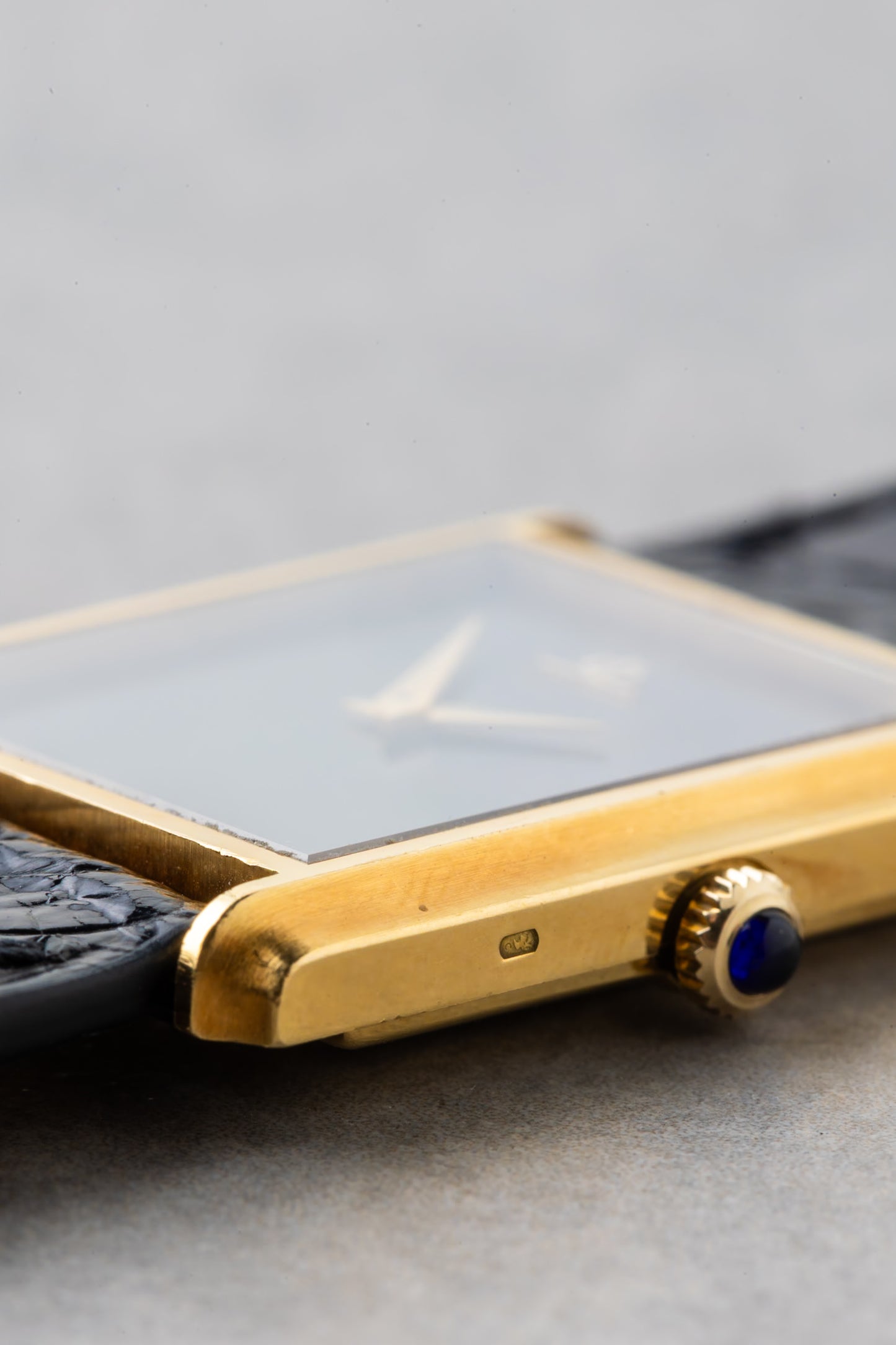 1980s Baume & Mercier 18K Mechanical Tank Ref. 37059