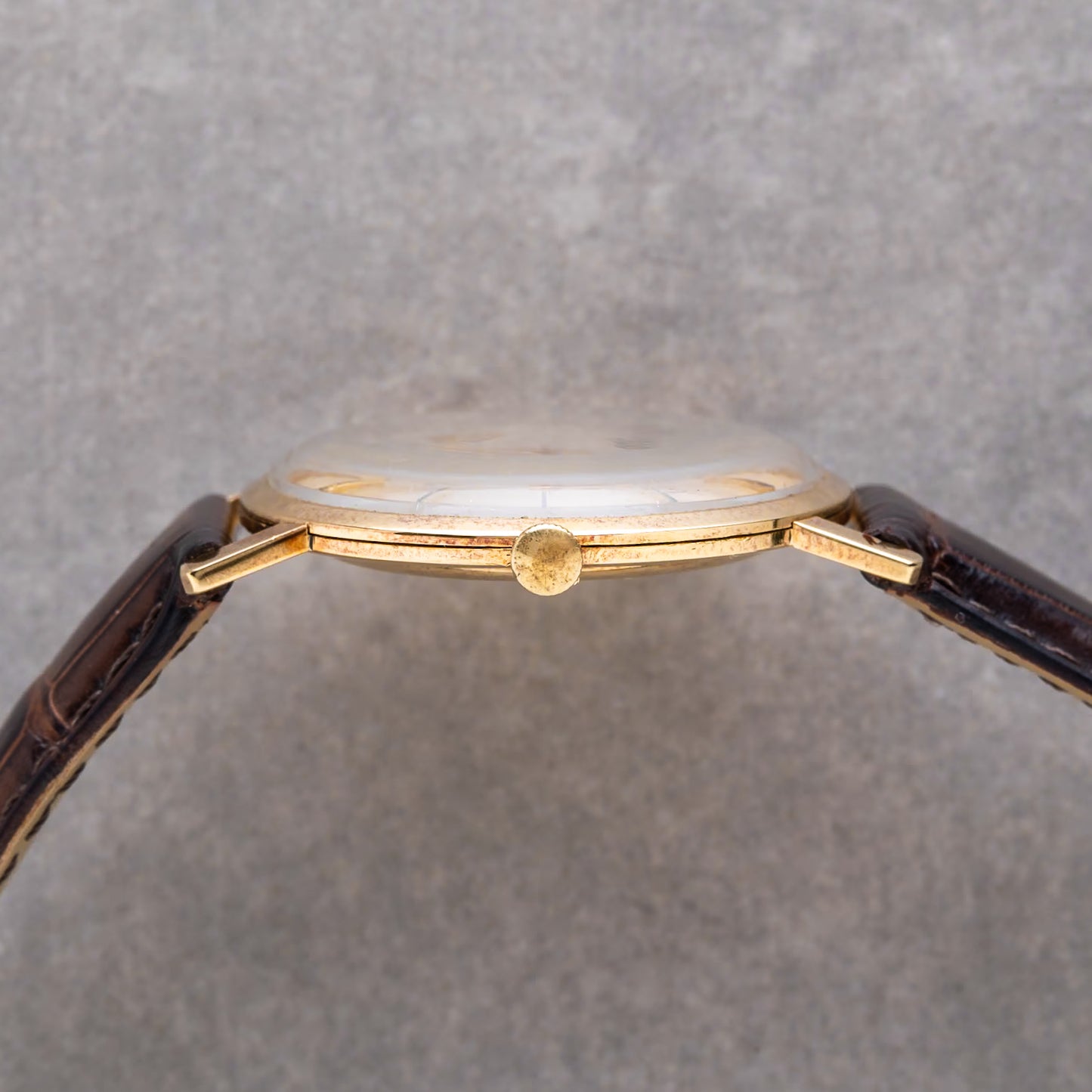 1960s Tudor Shock-Resisting 18K Solid Gold Ref. 1588