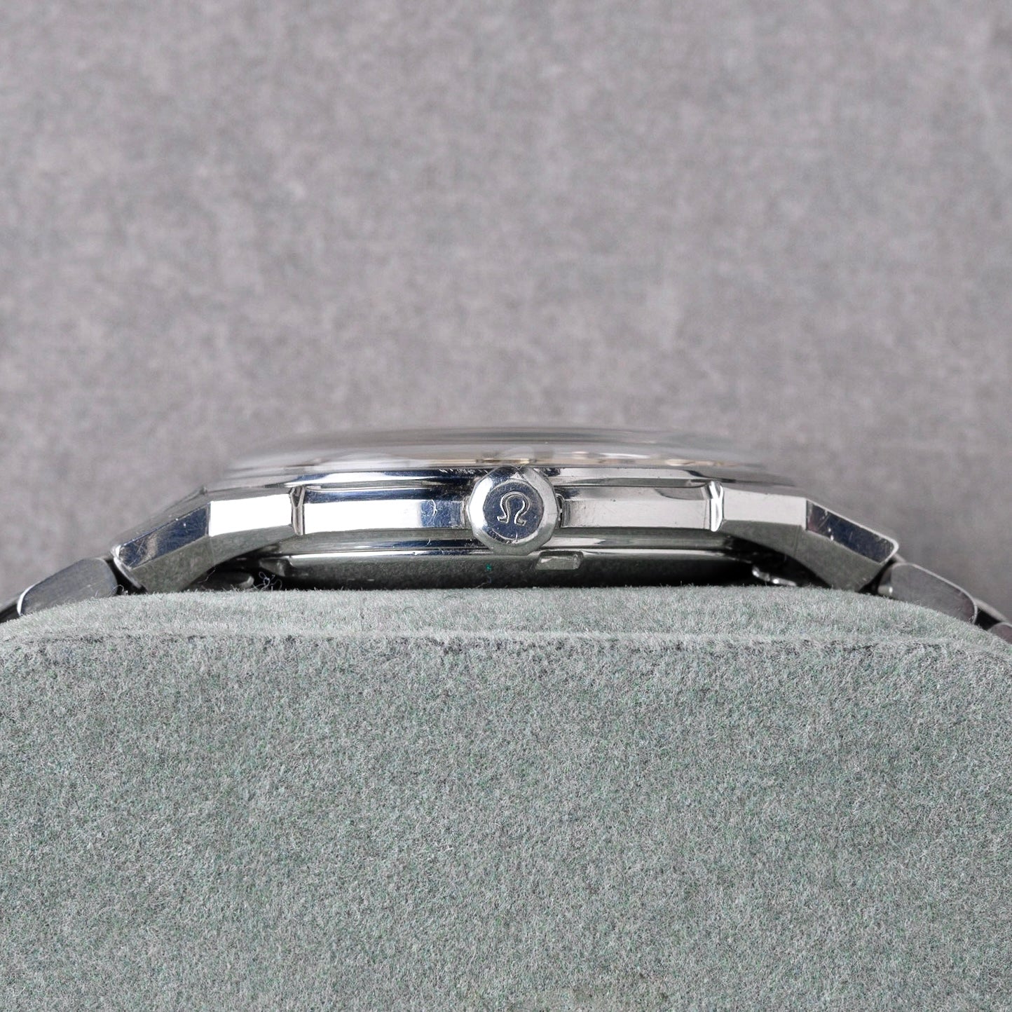 1964 Omega Constellation Pie Pan “Dog Legs” Ref. 168.005