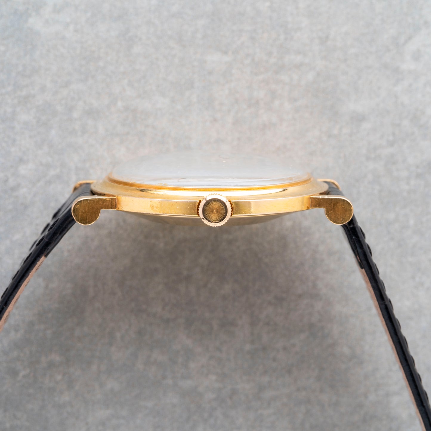 1950s Jaeger LeCoultre 18K Solid Gold Hand Winding