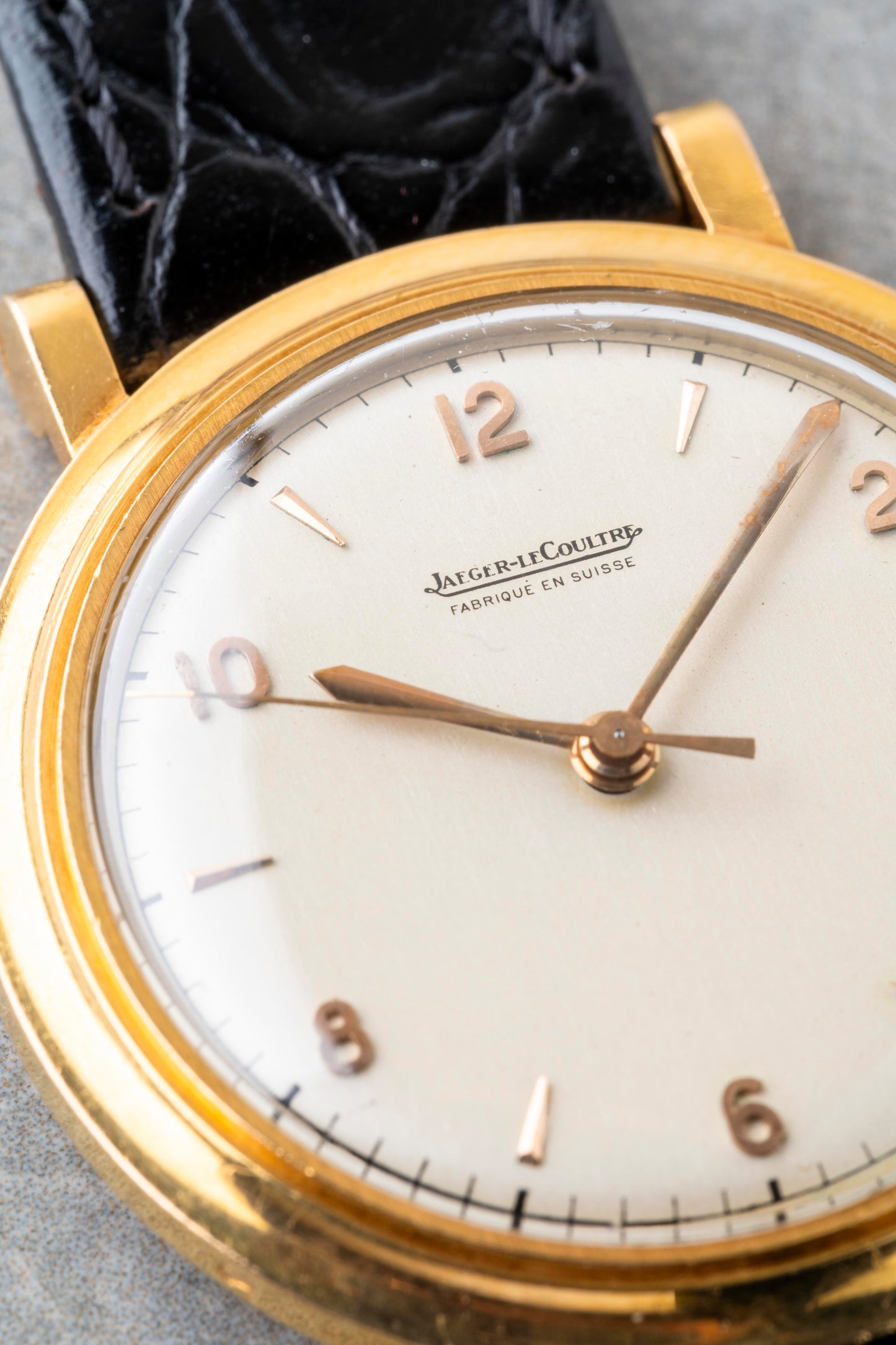 1950s Jaeger LeCoultre 18K Solid Gold Hand Winding