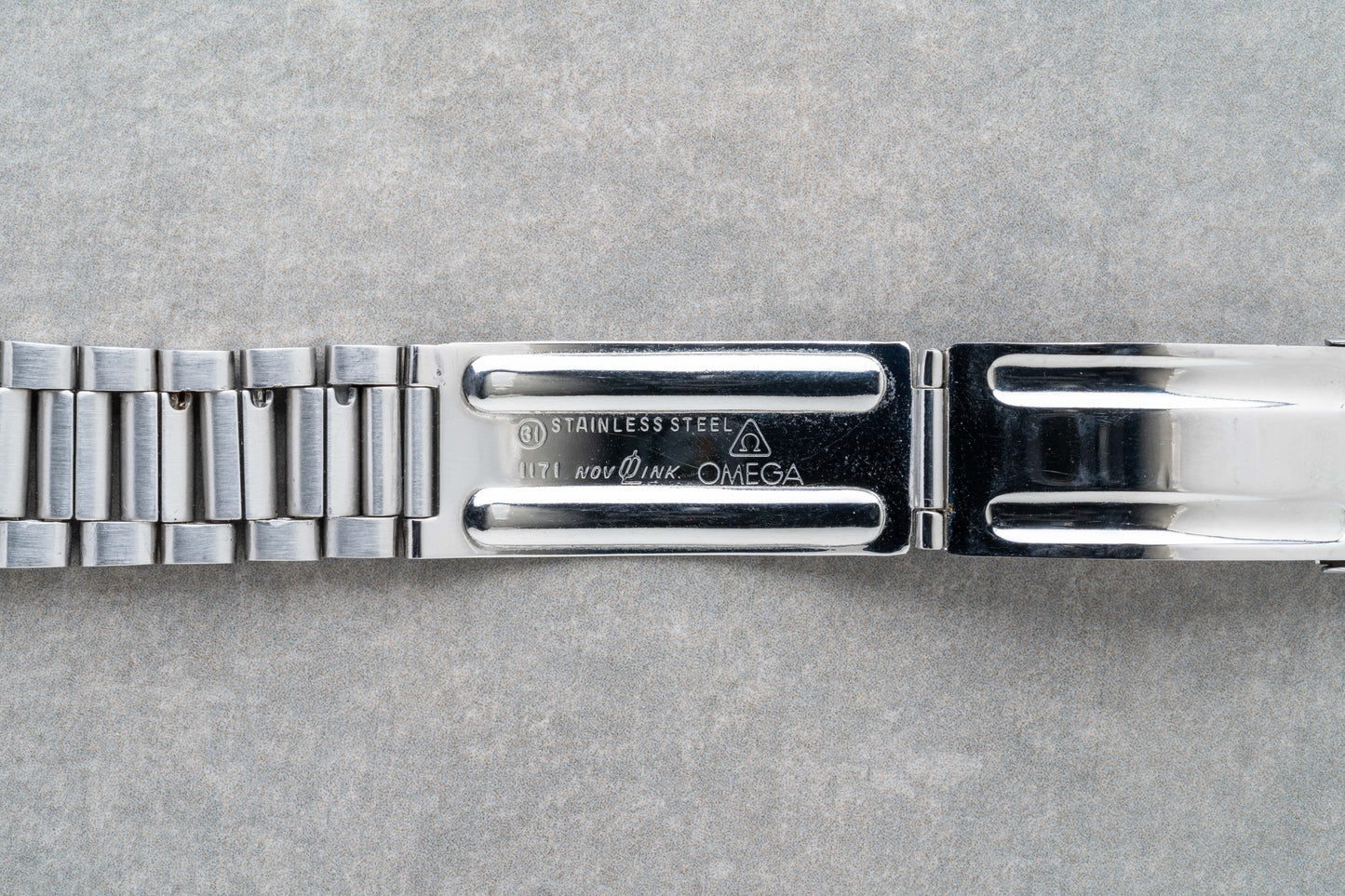 1969 Omega Speedmaster Professional Pre-Moon Tropical DON Bezel Ref. 145.022-69 ST