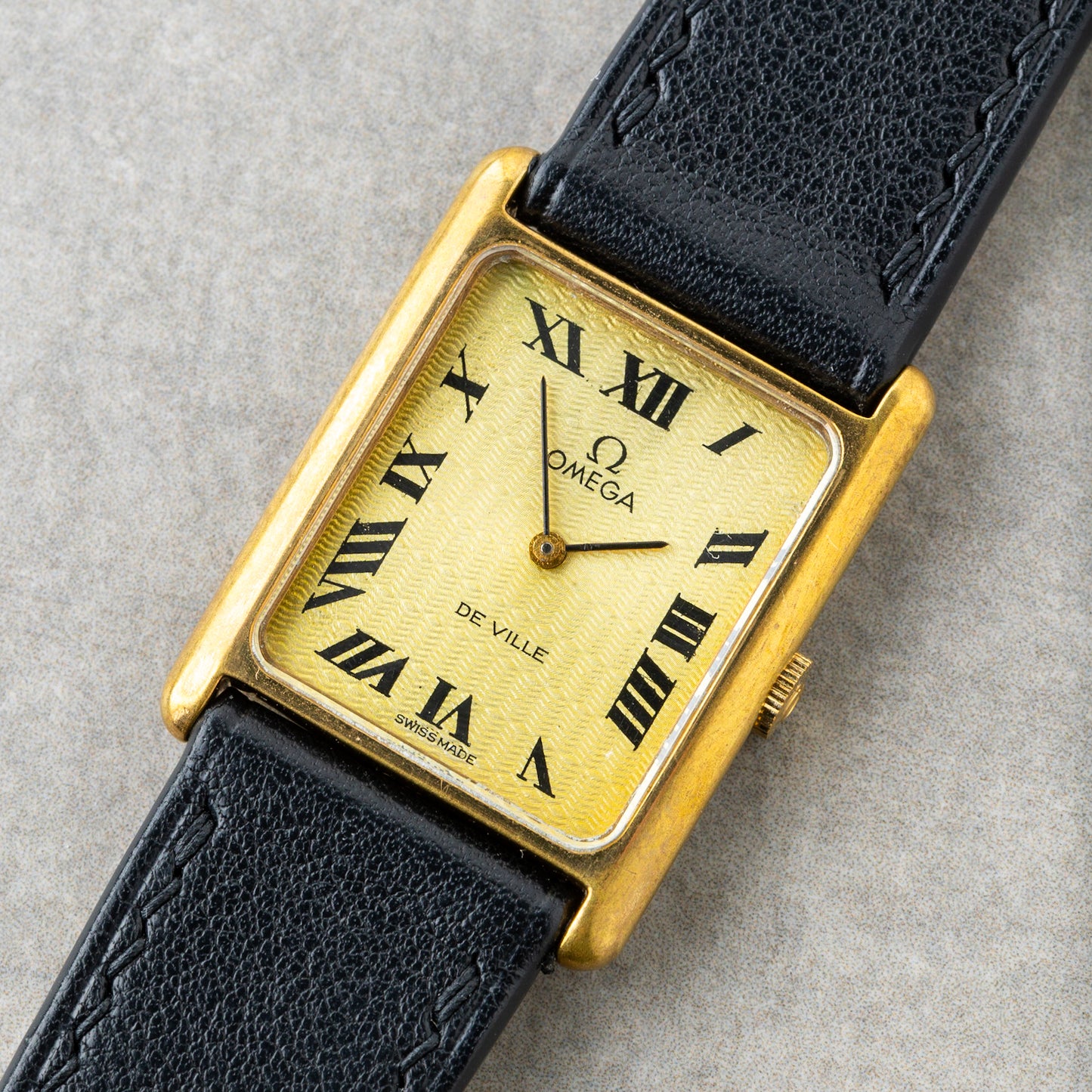 1976 Omega De Ville Tank Hand Wind Ref. 511.0404