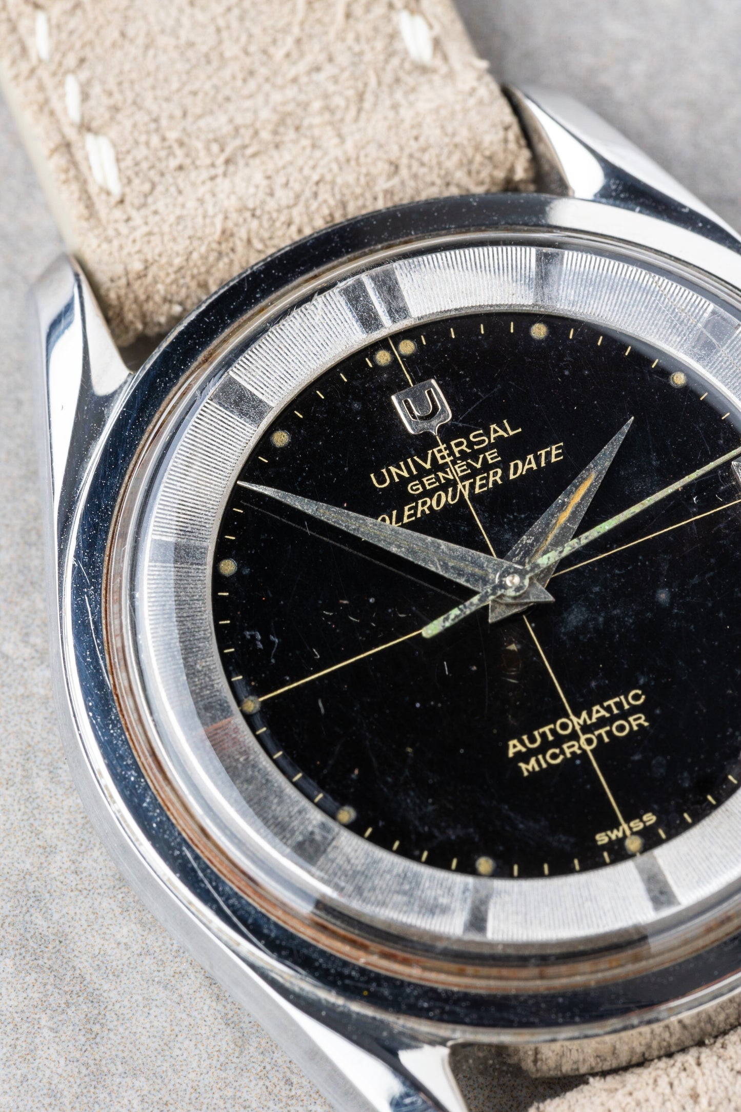 1960 "Black Gilt Spider" Universal Genève Polerouter Date Automatic Microtor Ref. 204503-2