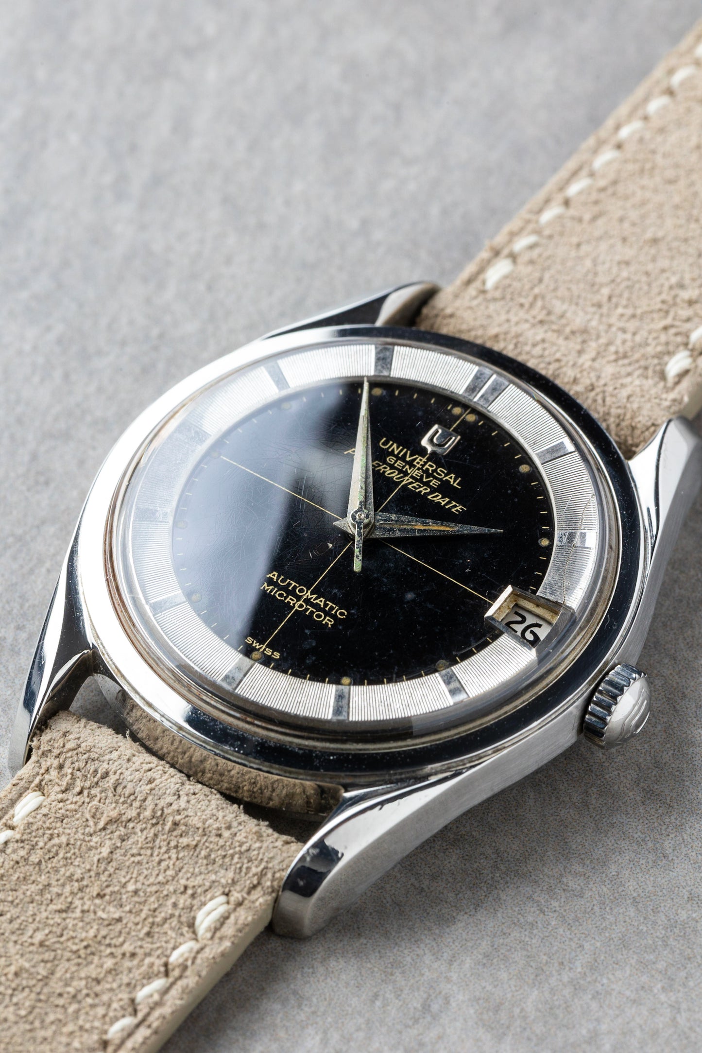 1960 "Black Gilt Spider" Universal Genève Polerouter Date Automatic Microtor Ref. 204503-2