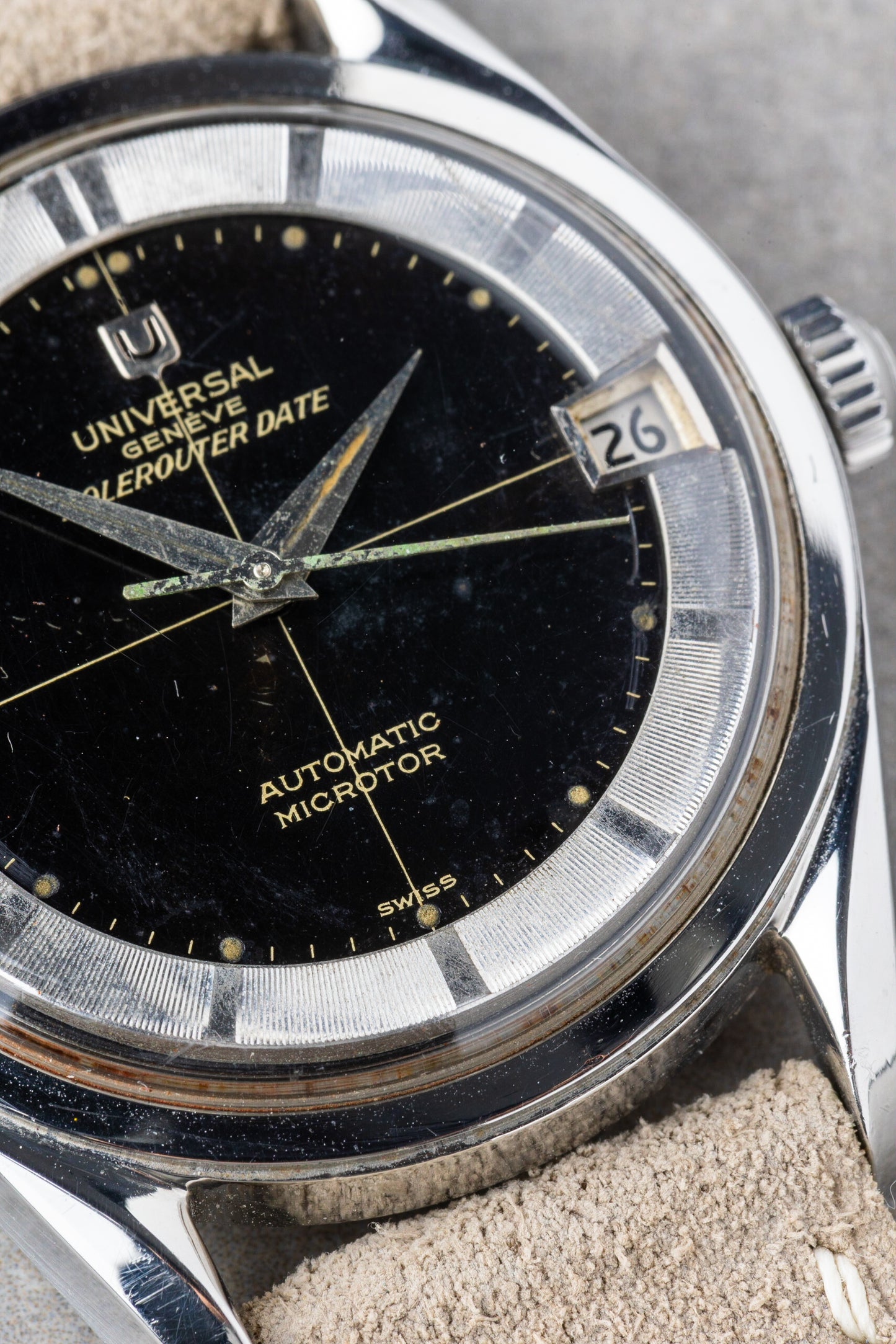 1960 "Black Gilt Spider" Universal Genève Polerouter Date Automatic Microtor Ref. 204503-2