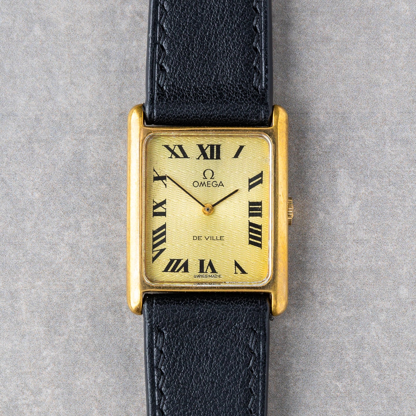 1976 Omega De Ville Tank Hand Wind Ref. 511.0404