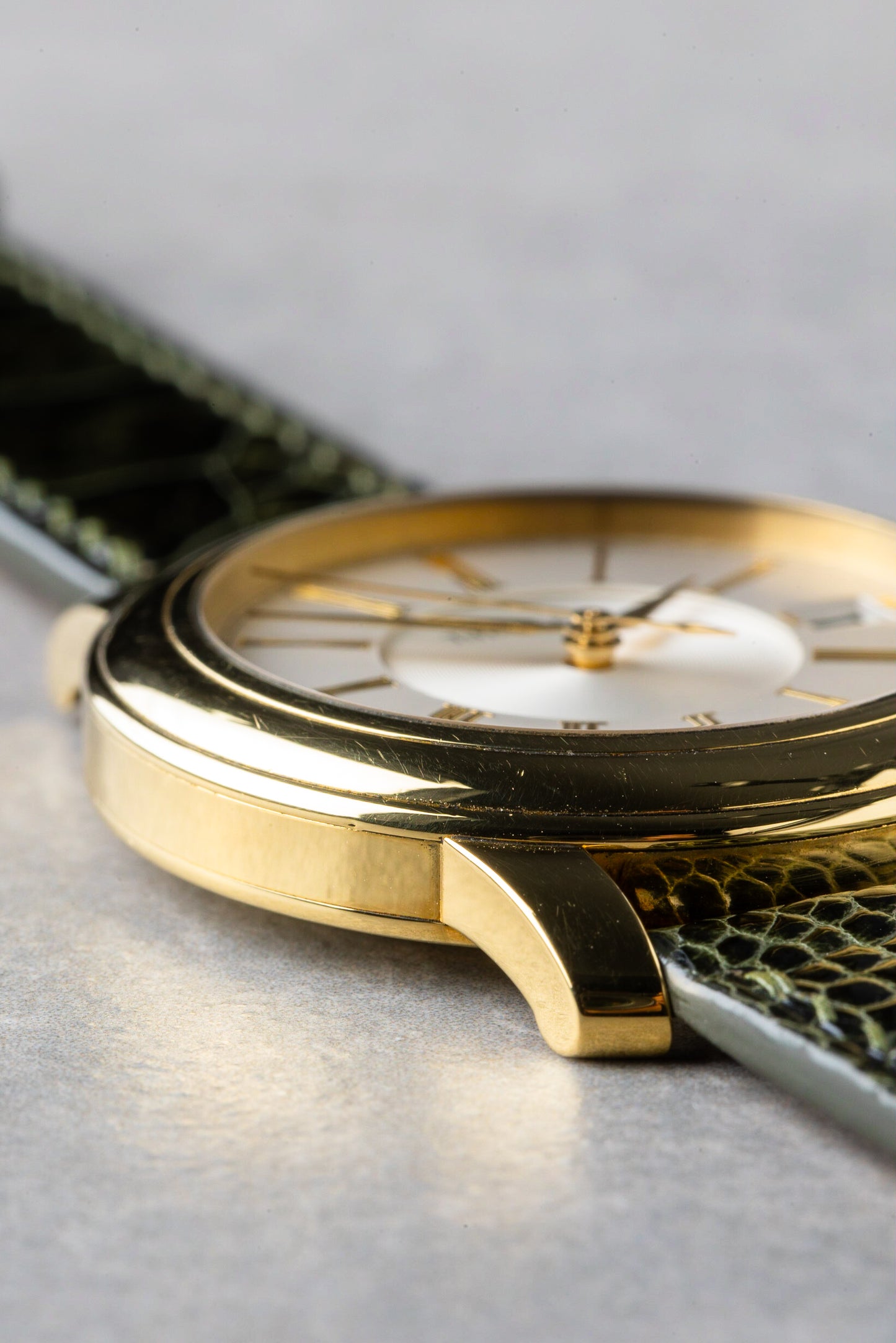 2000s Tiffany & Co Atlas Round Automatic 18K Solid Gold