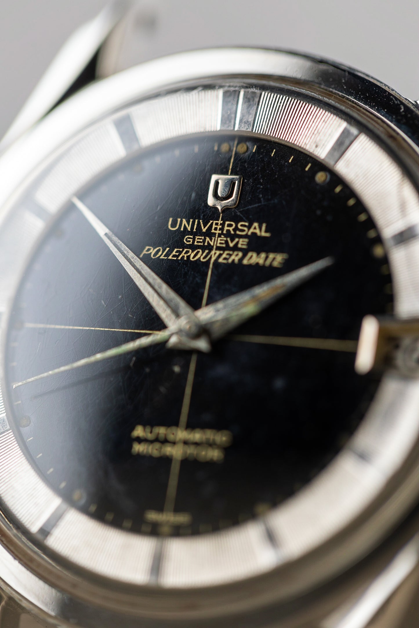 1960 "Black Gilt Spider" Universal Genève Polerouter Date Automatic Microtor Ref. 204503-2