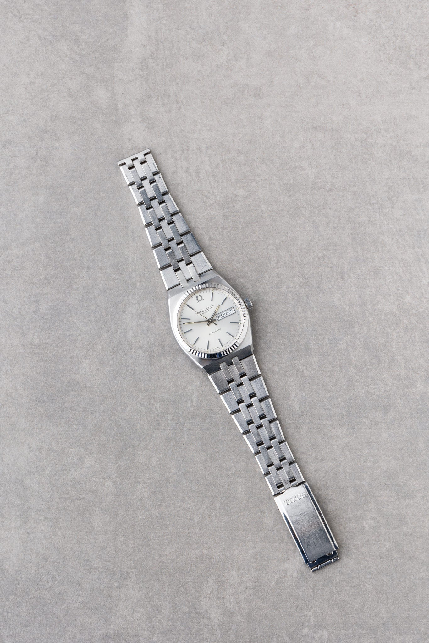 1970s Solvil et Titus Automatic Day Date "Oyster Quartz"