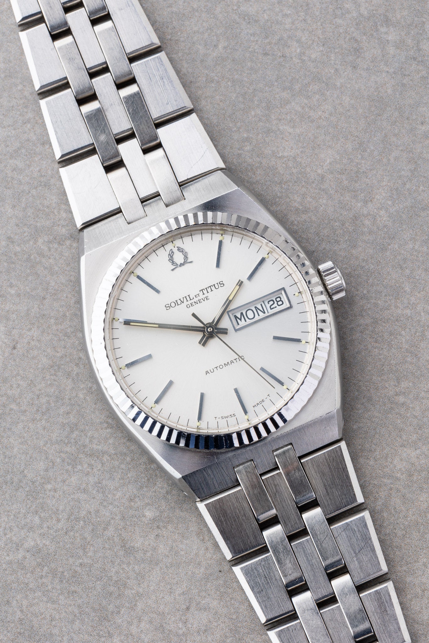 1970s Solvil et Titus Automatic Day Date "Oyster Quartz"