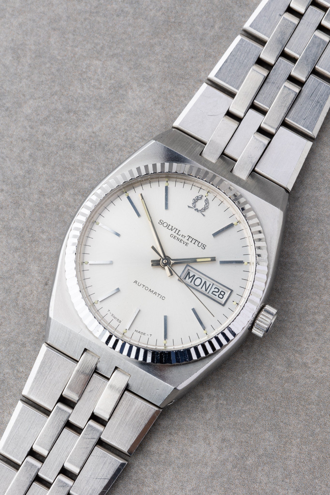 1970s Solvil et Titus Automatic Day Date "Oyster Quartz"
