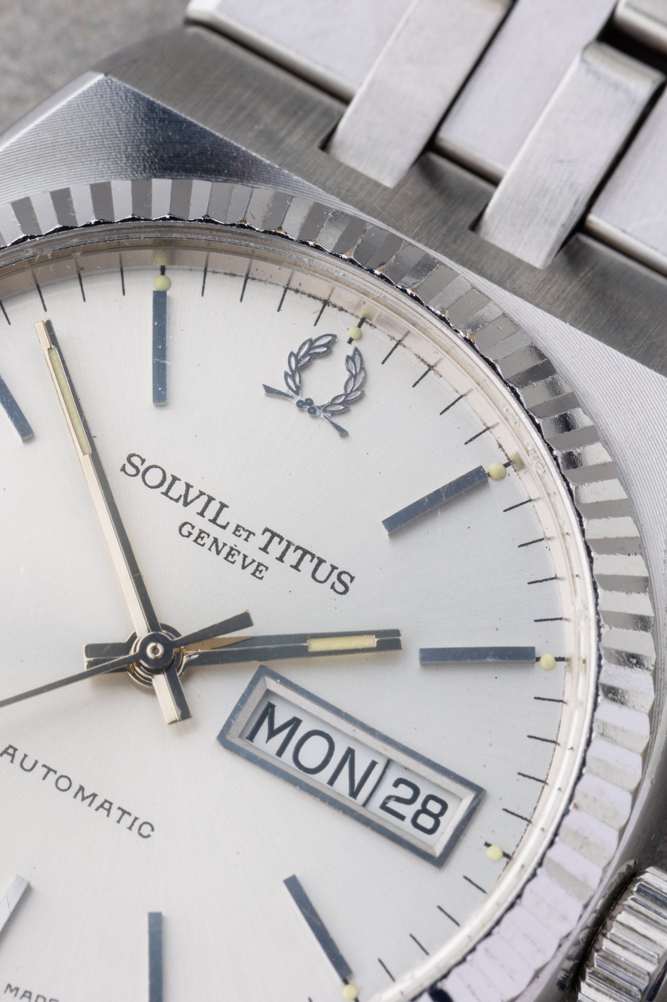 1970s Solvil et Titus Automatic Day Date "Oyster Quartz"