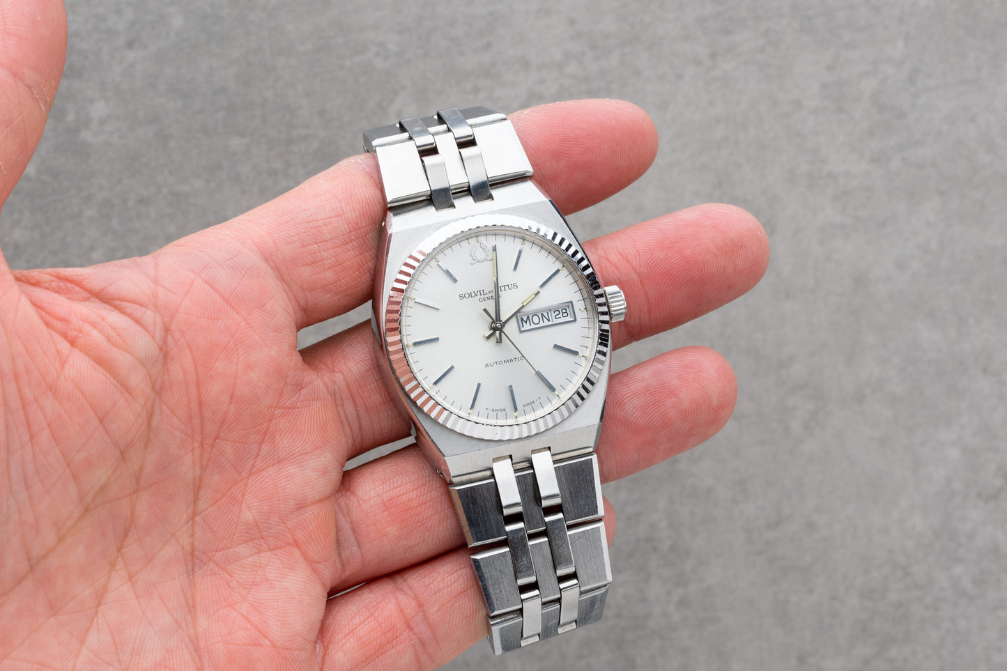 1970s Solvil et Titus Automatic Day Date "Oyster Quartz"