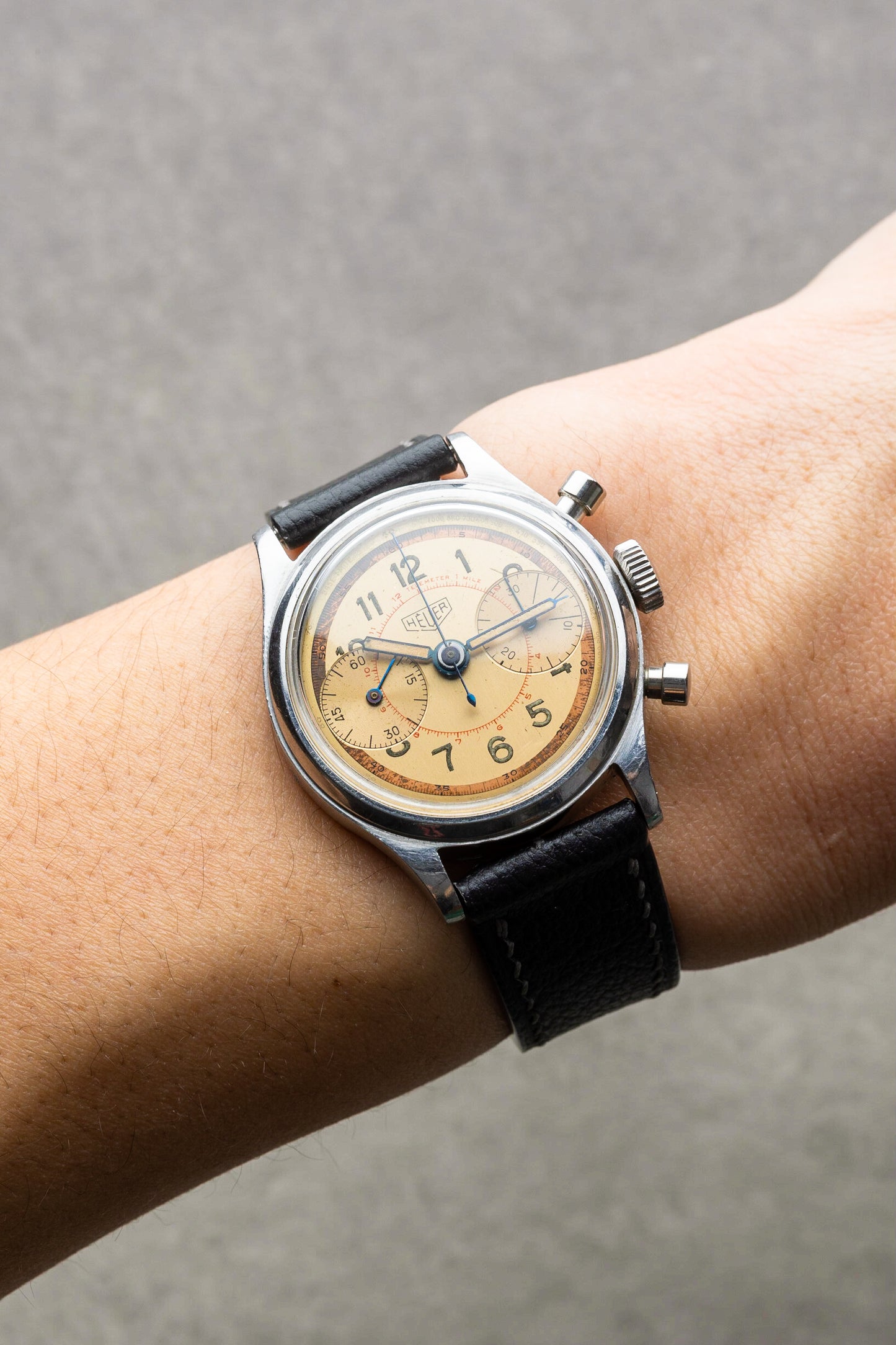 1940s Heuer Big Eyes Chronograph Ref. 59818 With Salmon Dial