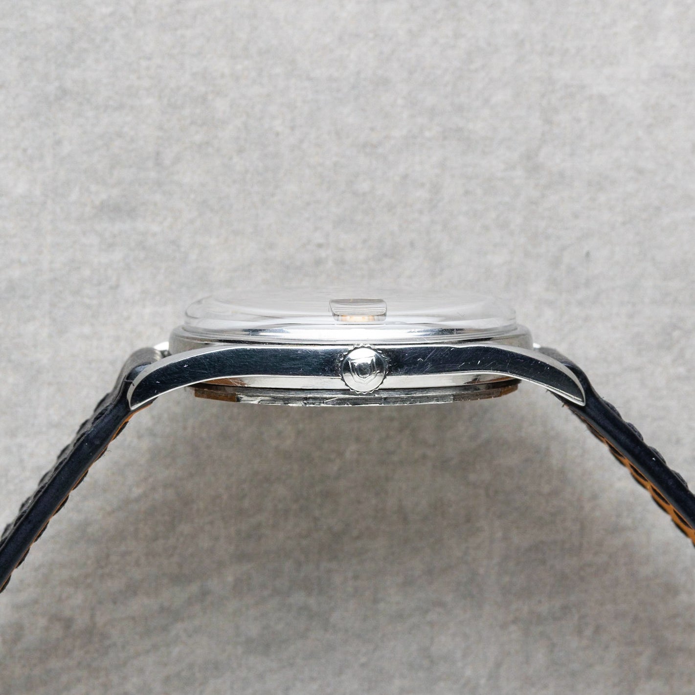 1960 "Tropical" Universal Genève Polerouter Date Automatic Microtor Ref. 204610-2