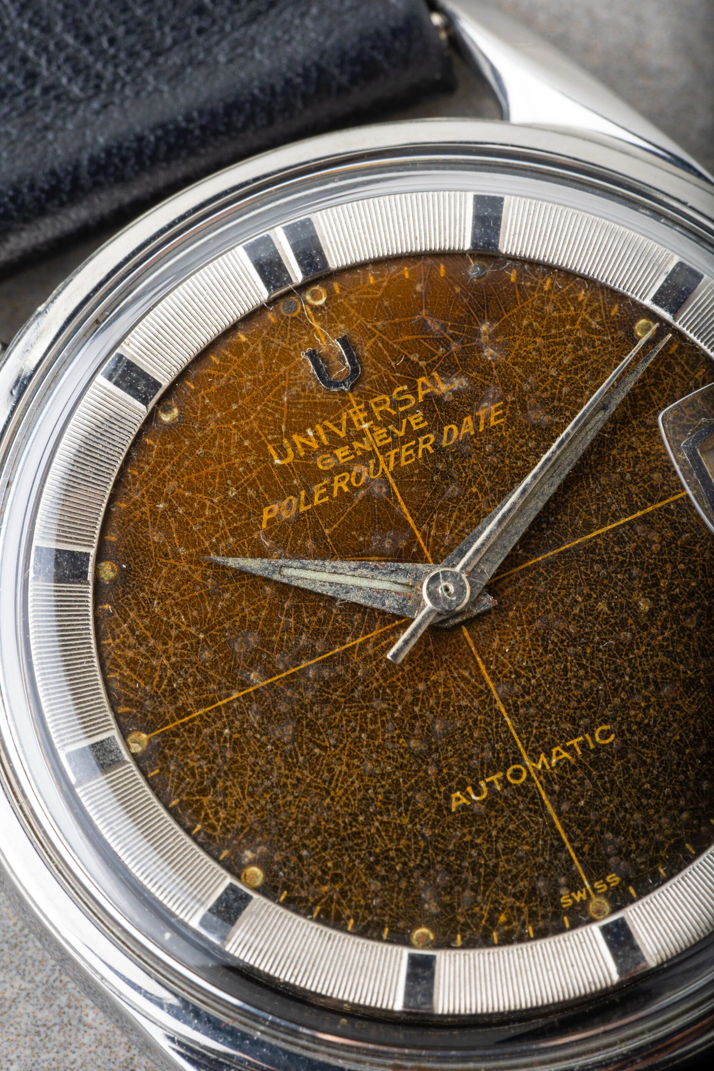 1960 "Tropical" Universal Genève Polerouter Date Automatic Microtor Ref. 204610-2