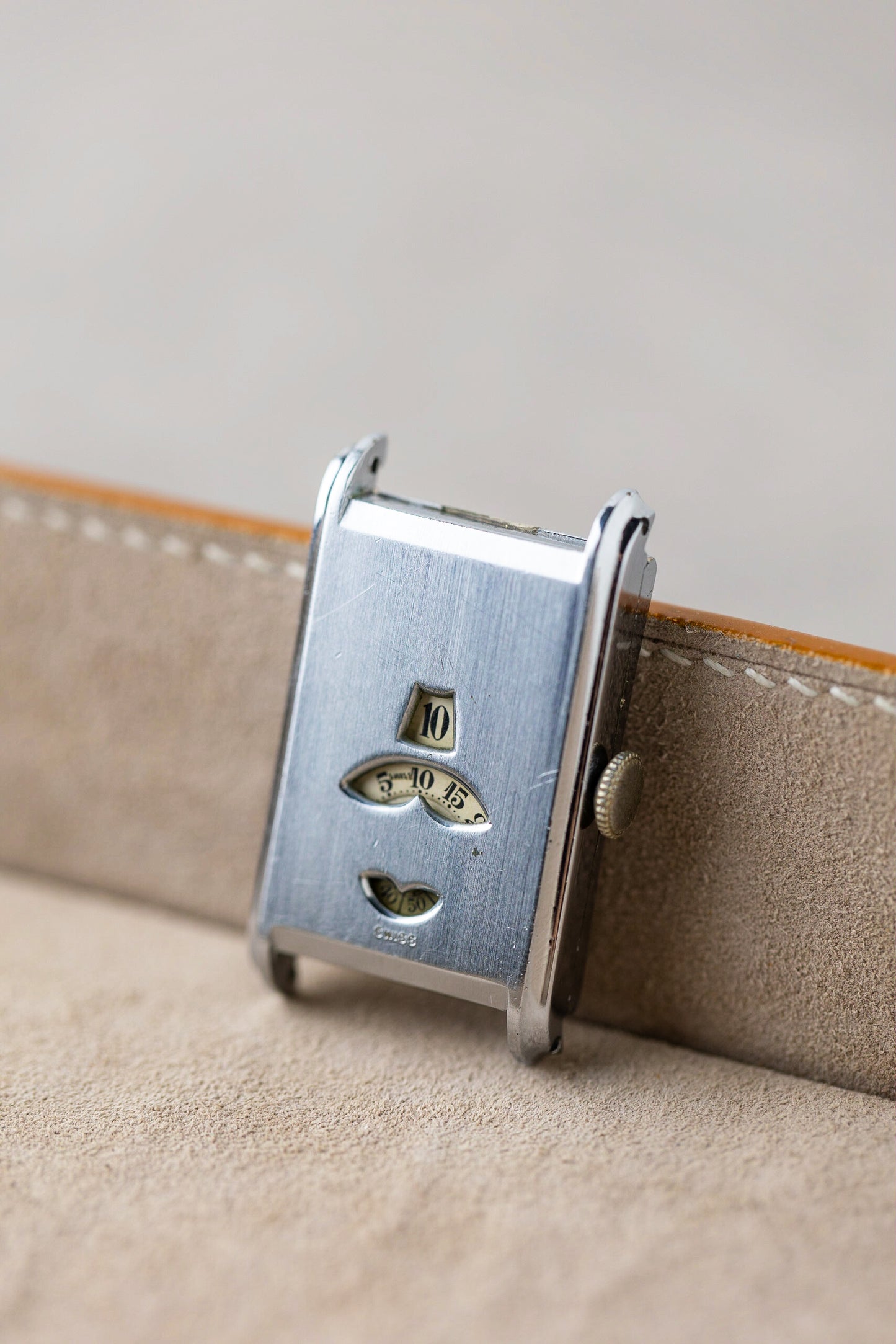 1930s Laco Jump Hour Tank