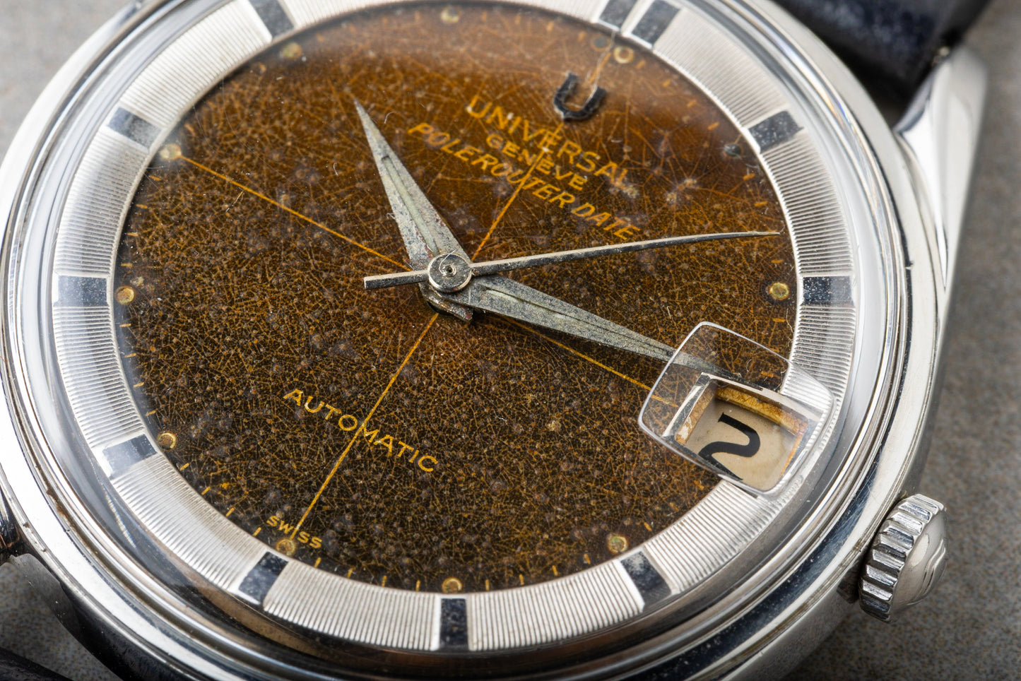 1960 "Tropical" Universal Genève Polerouter Date Automatic Microtor Ref. 204610-2