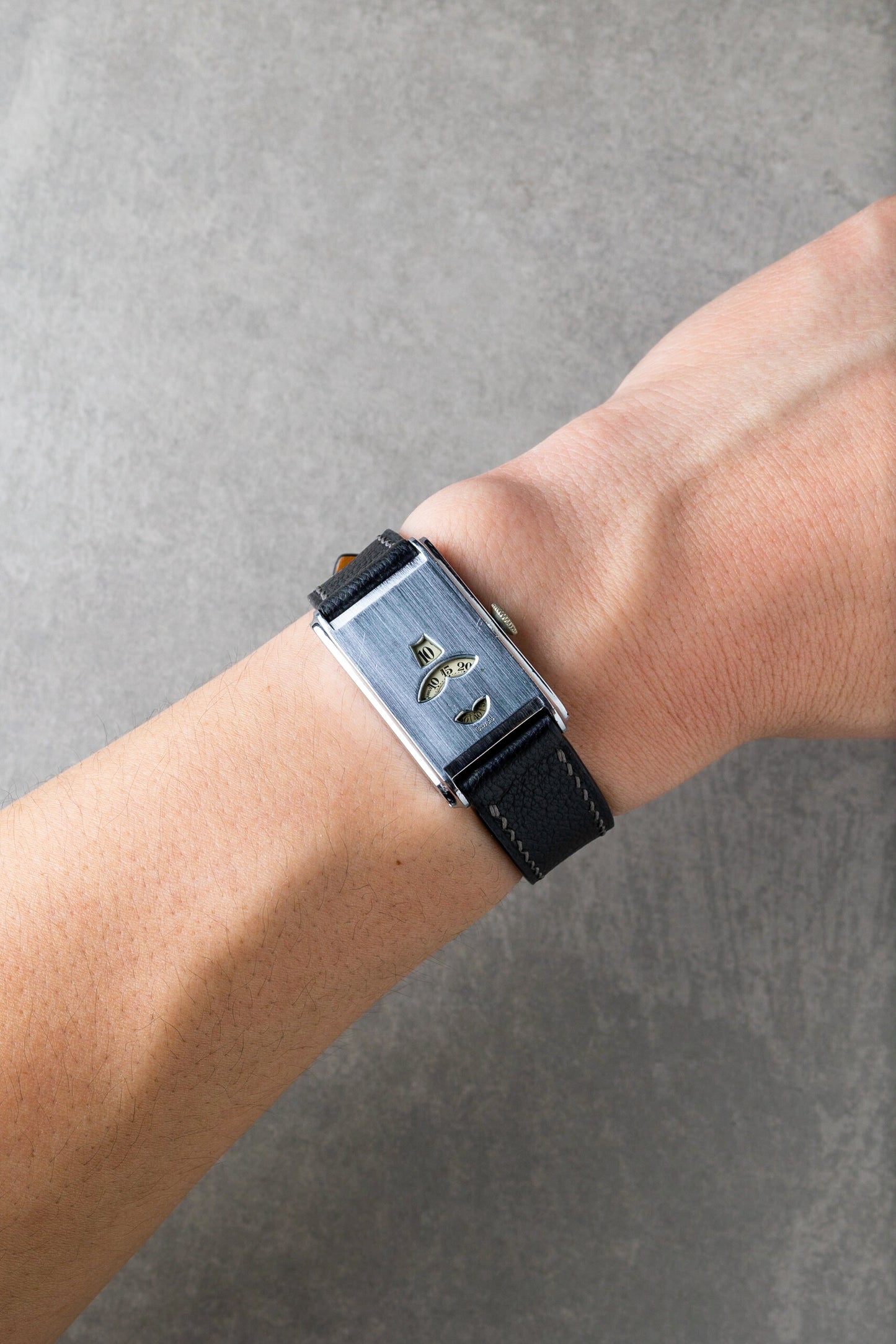 1930s Laco Jump Hour Tank