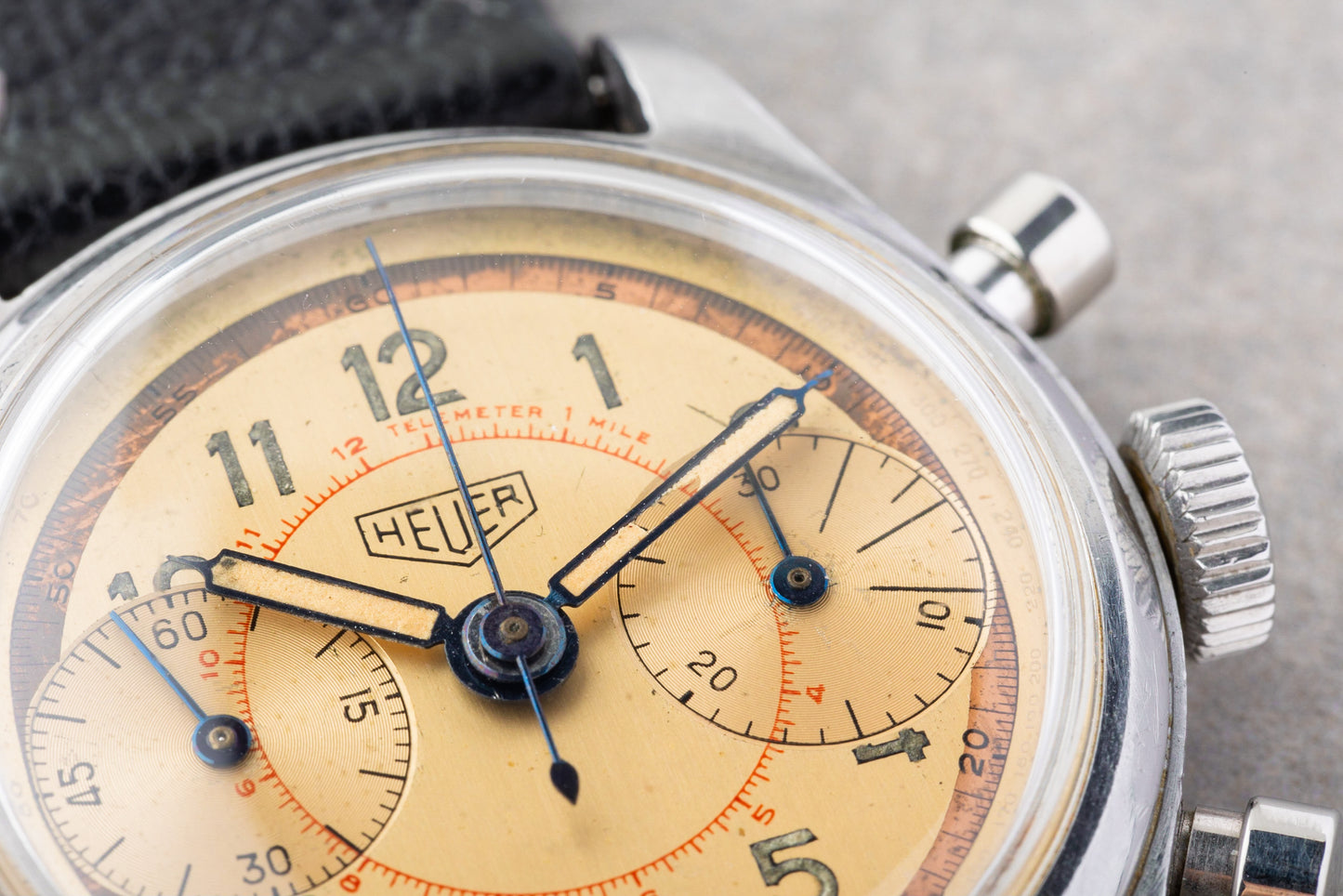 1940s Heuer Big Eyes Chronograph Ref. 59818 With Salmon Dial