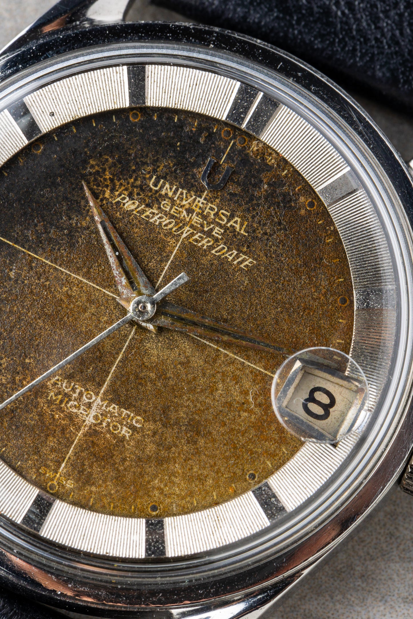 1959 "Tropical" Universal Genève Polerouter Date Automatic Microtor Ref. 204503/2BD