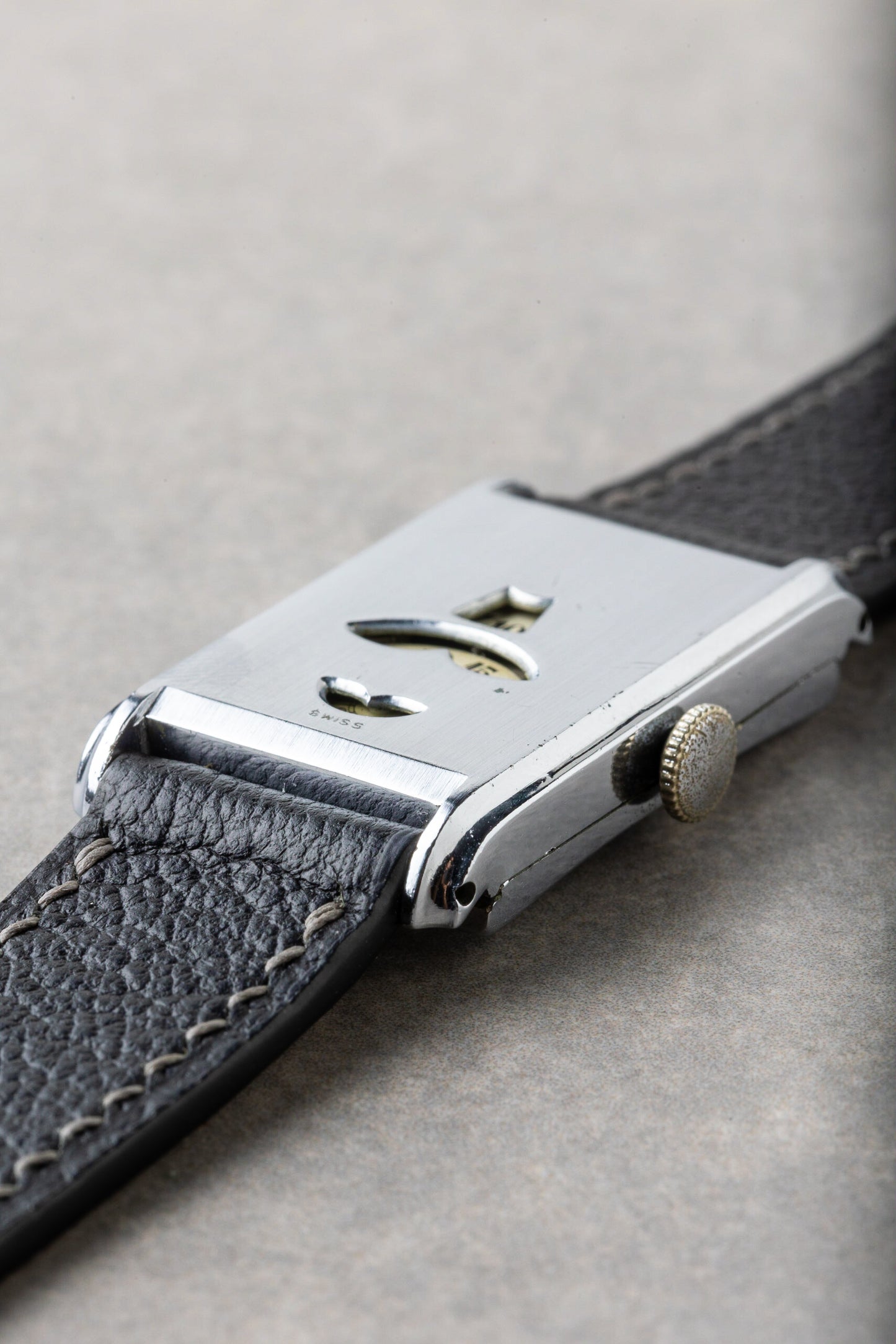 1930s Laco Jump Hour Tank