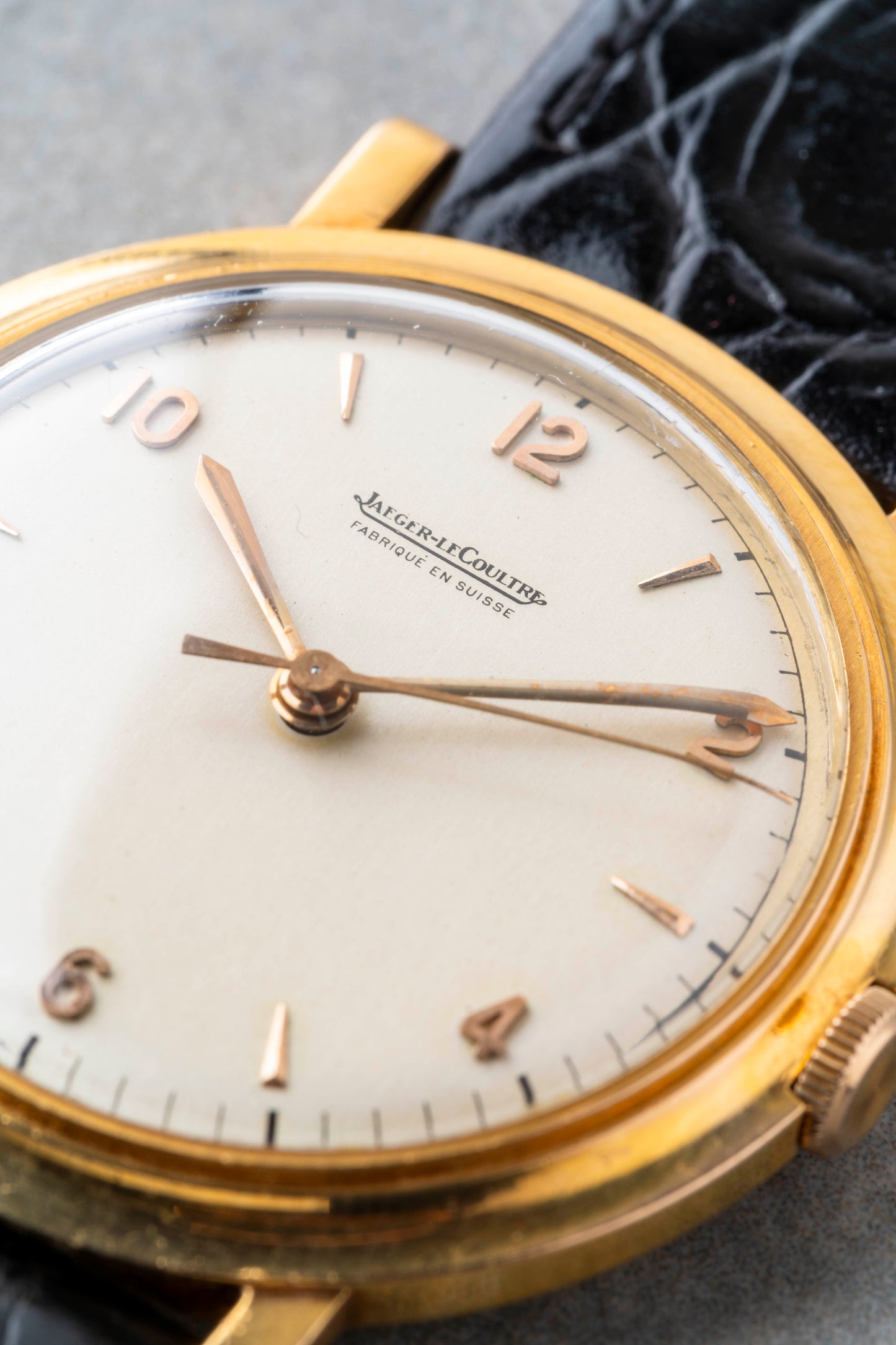 1950s Jaeger LeCoultre 18K Solid Gold Hand Winding