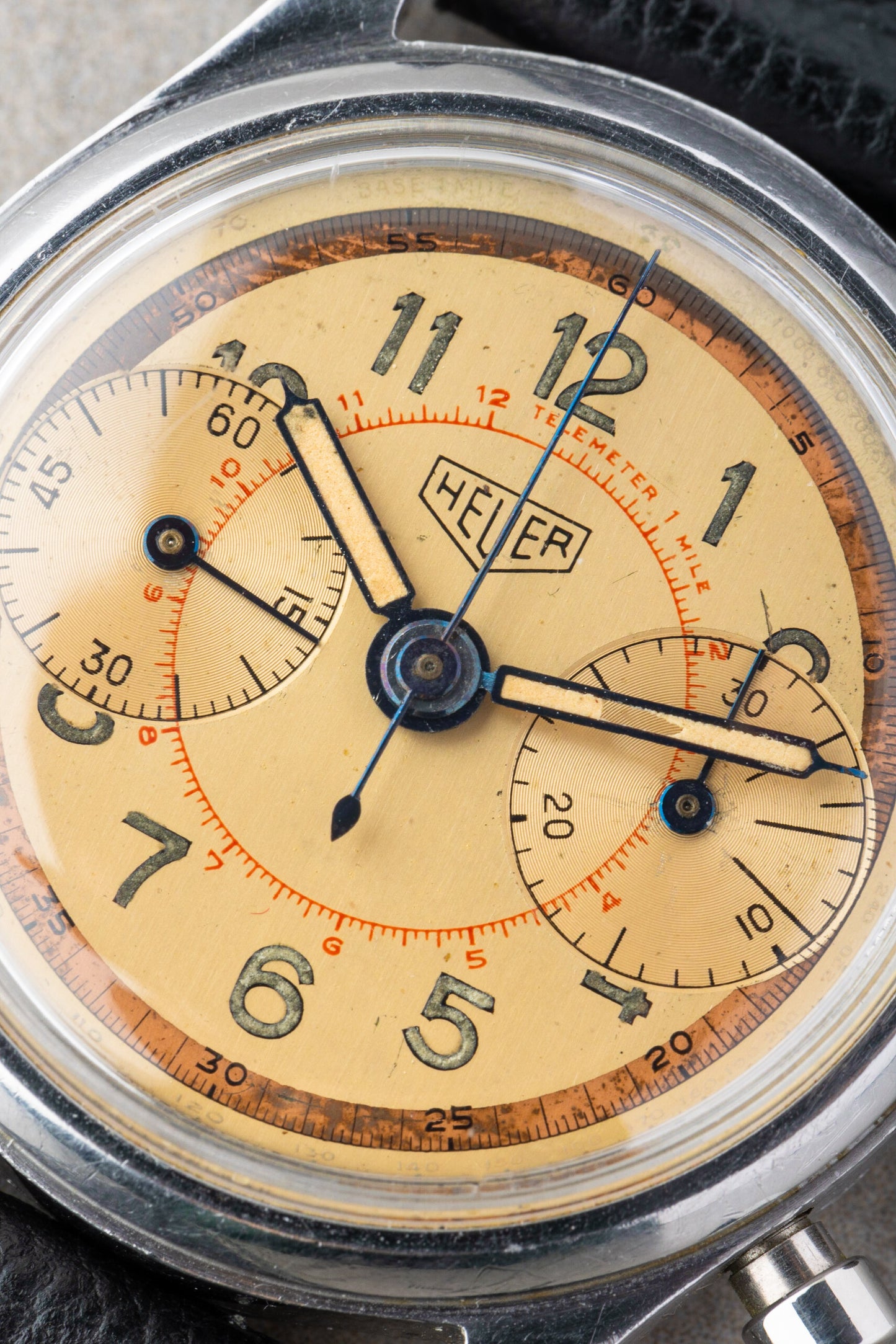1940s Heuer Big Eyes Chronograph Ref. 59818 With Salmon Dial